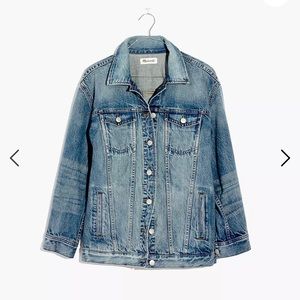 Madewell oversized jean jacket in capstone wash - small
